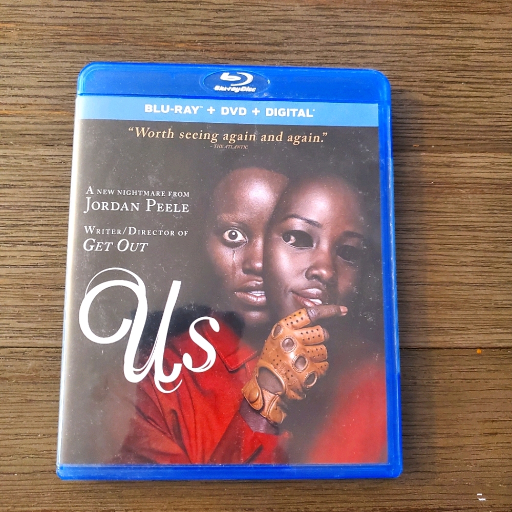 *SOLD* Us Blu-ray dvd